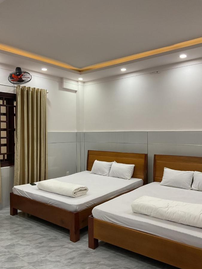 Hoang Linh Hotel Buon Ma Thuot Exterior photo